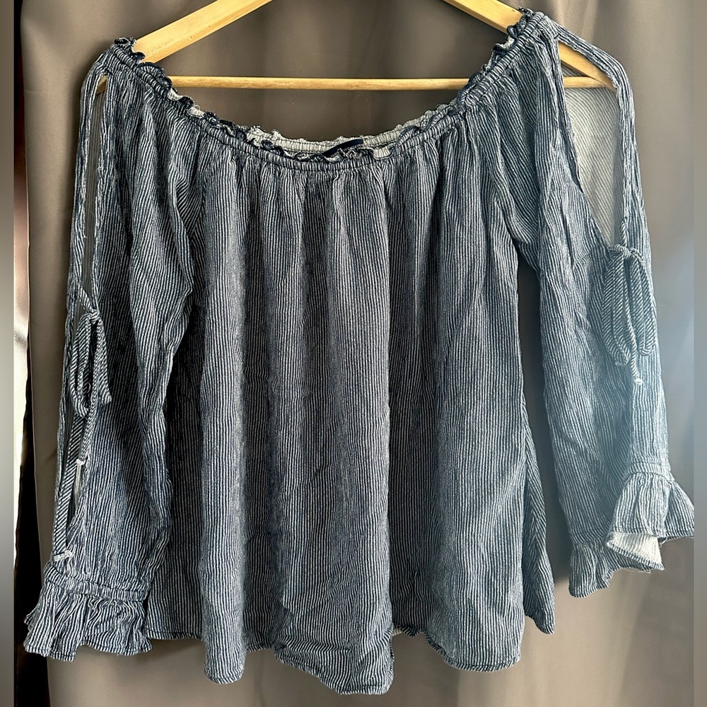 Blue and white AEO striped off-shoulder top